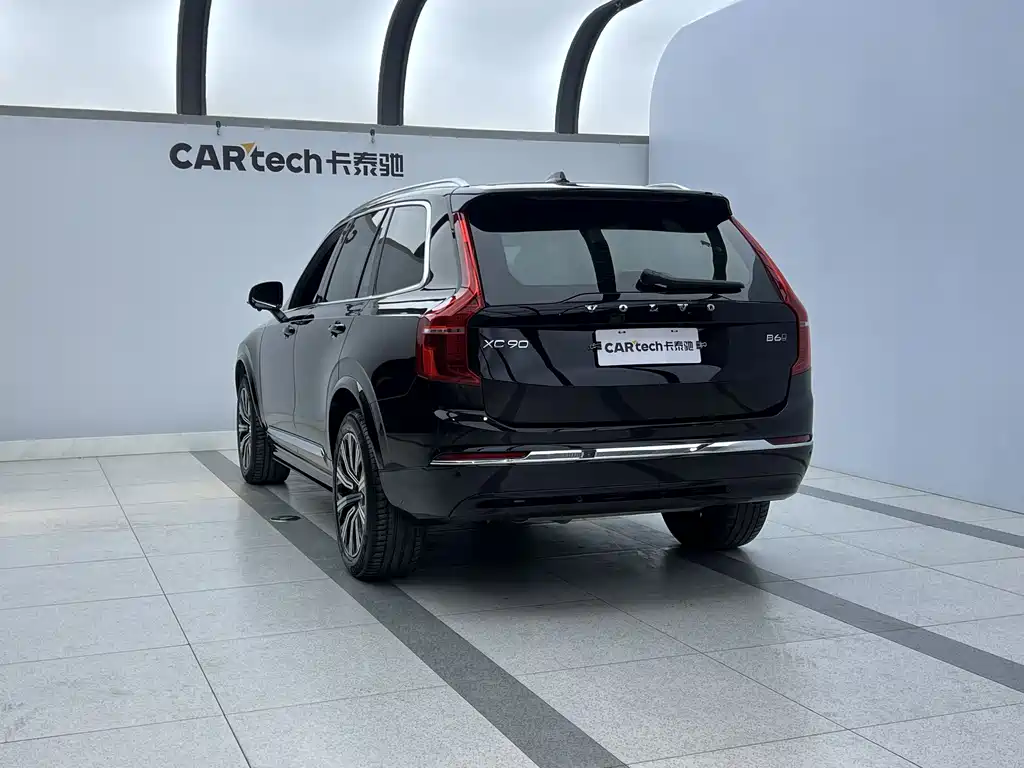 Volvo XC90 2024 B6 Luxury 7 мест