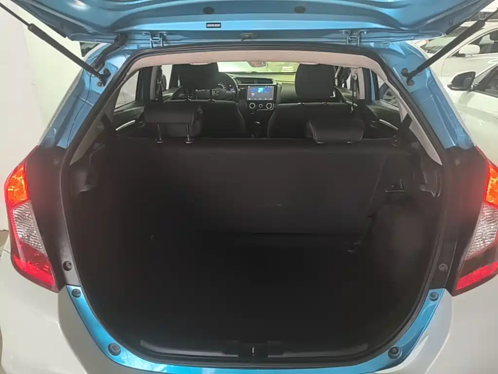 Honda Fit — миниатюра 19