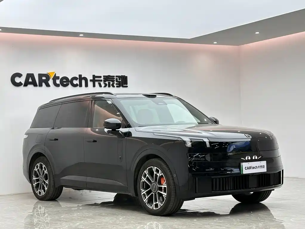 Lynk & Co 900 — миниатюра 6