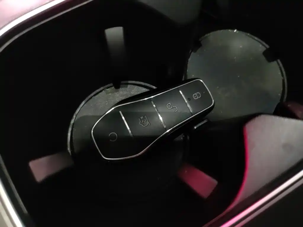 BYD Yuan Plus — миниатюра 9