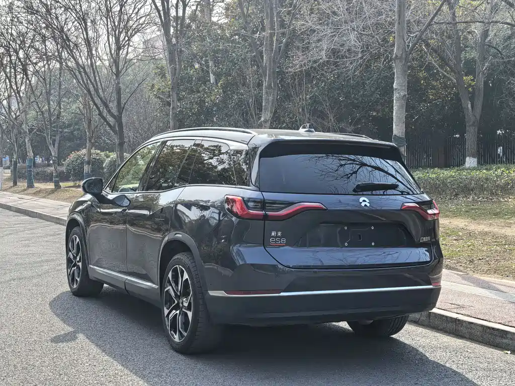 NIO NIO ES8