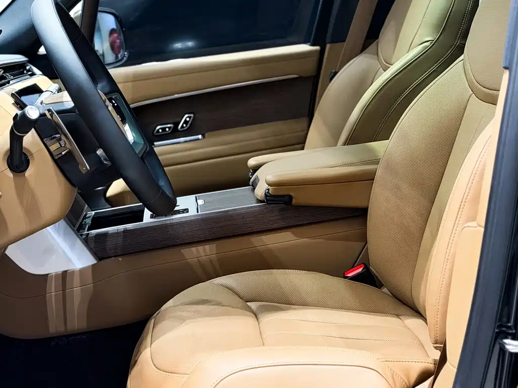 Land Rover Range Rover — миниатюра 18