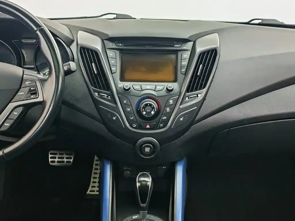 Hyundai Veloster — миниатюра 12