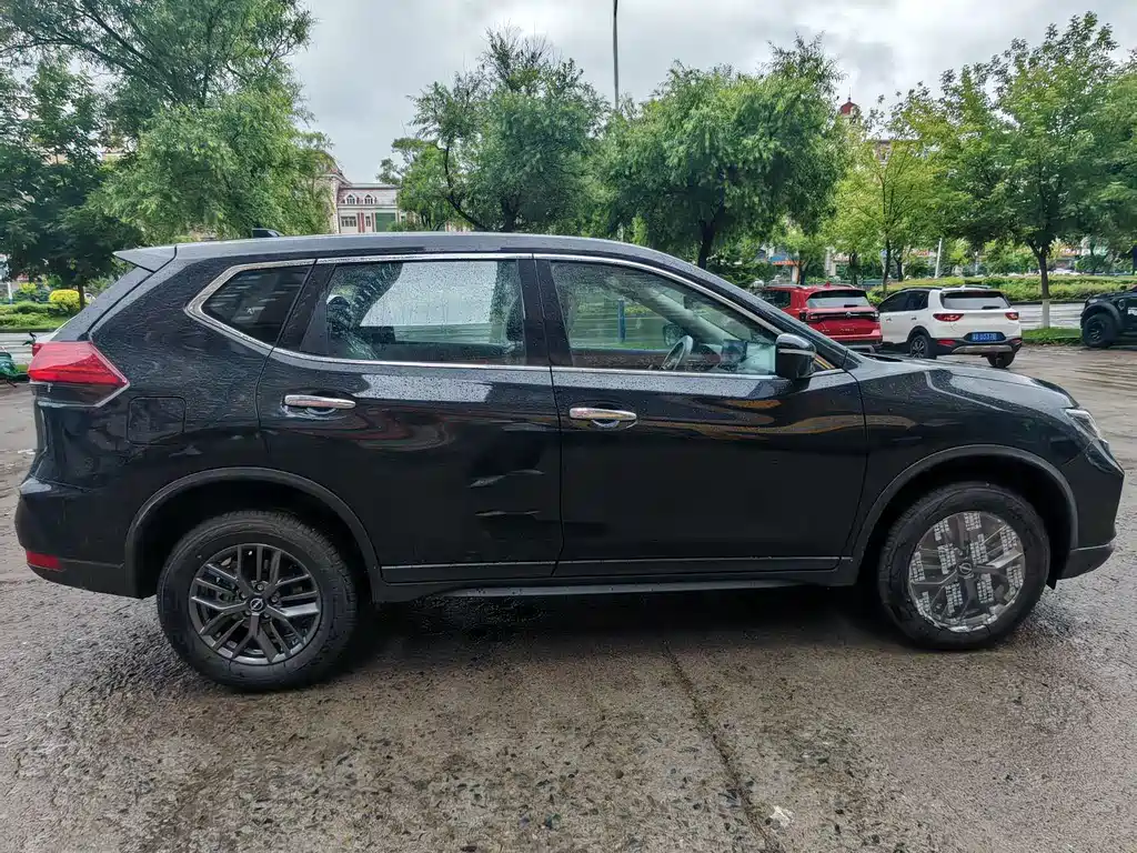 Nissan X-Trail 2025 2.0L Lead