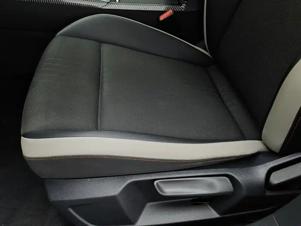 Volkswagen Golf — миниатюра 20