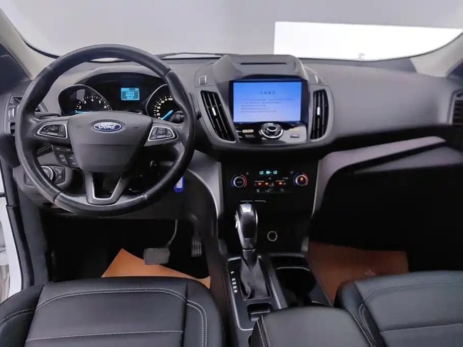 Ford Kuga — миниатюра 12