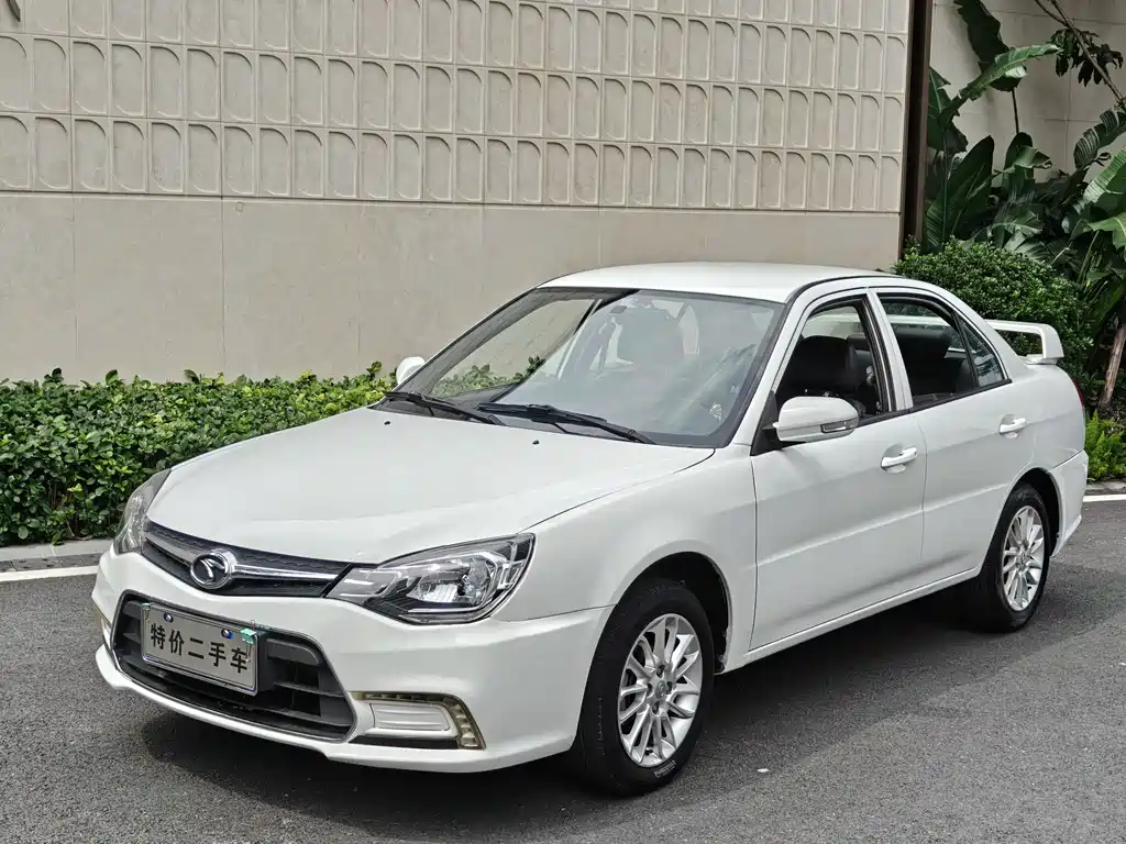 Soueast V3 Lingyue 2015