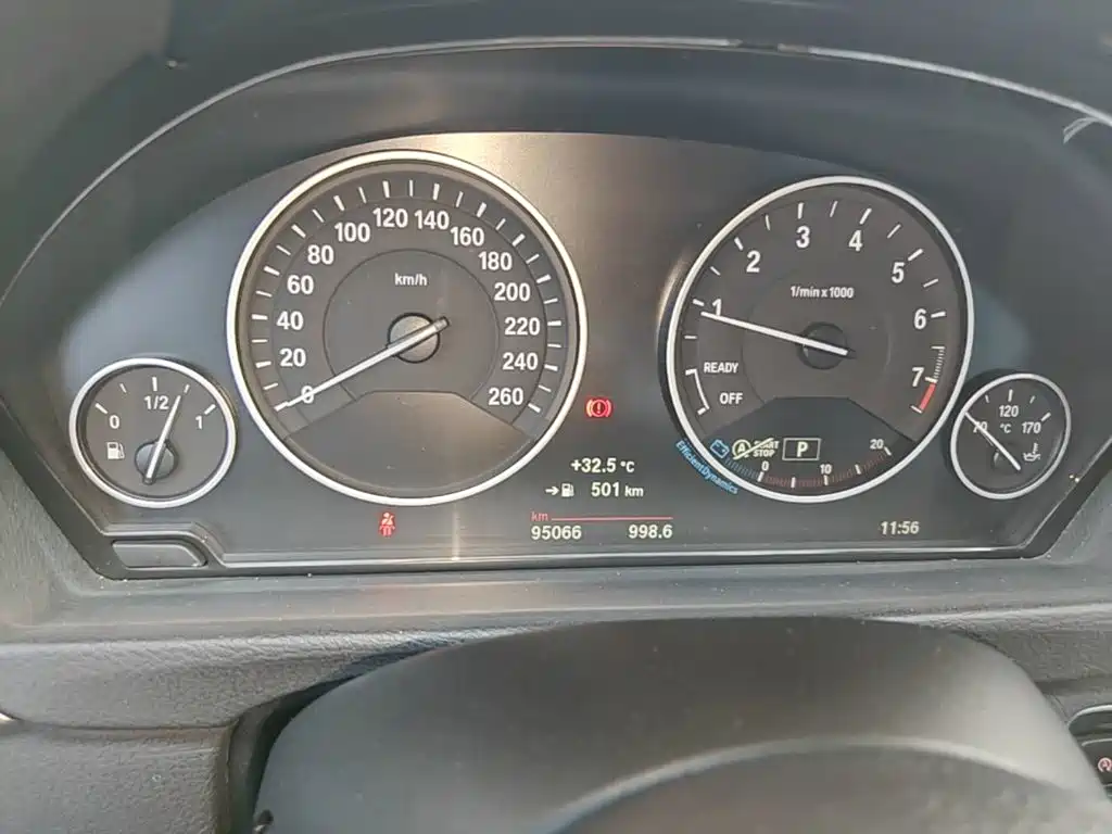 BMW 3 Series — миниатюра 12