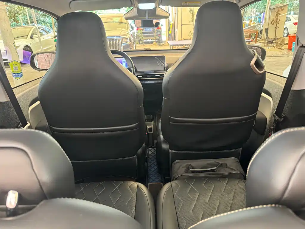 Baojun KiWi EV — миниатюра 13