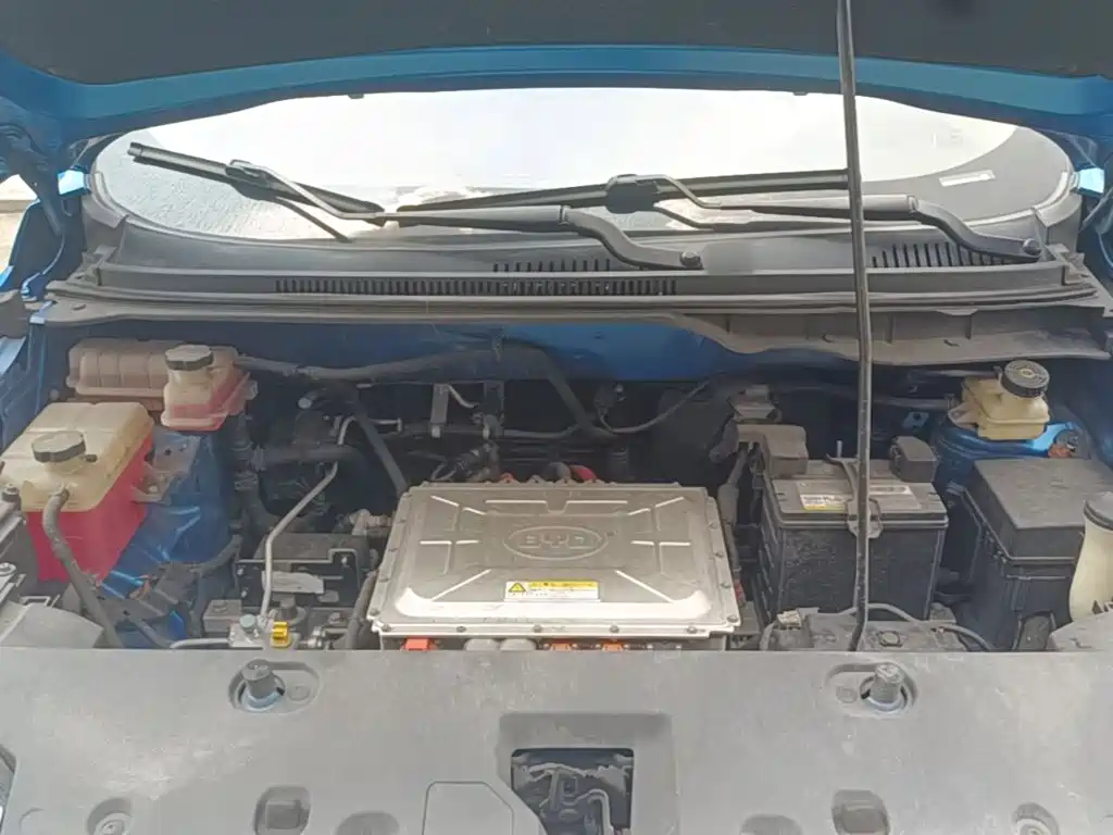 BYD Yuan EV — миниатюра 20