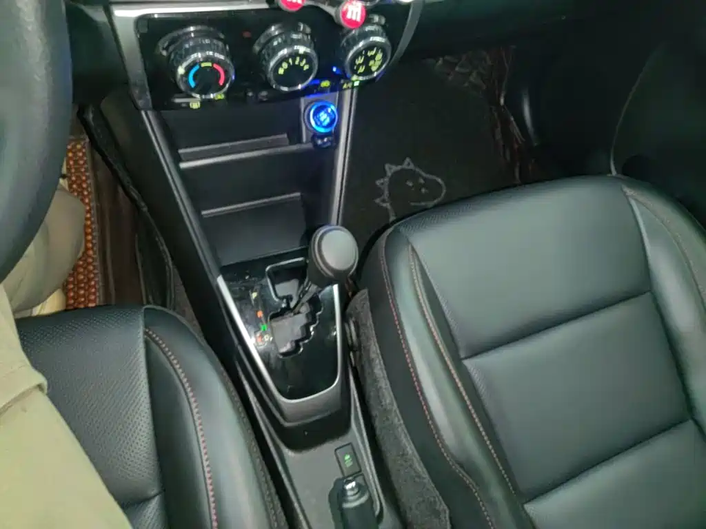 Toyota Yaris L — миниатюра 14