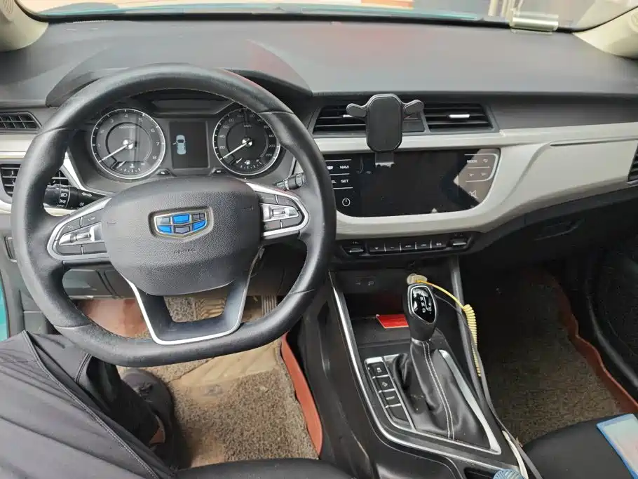 Geely Vision X3 — миниатюра 12