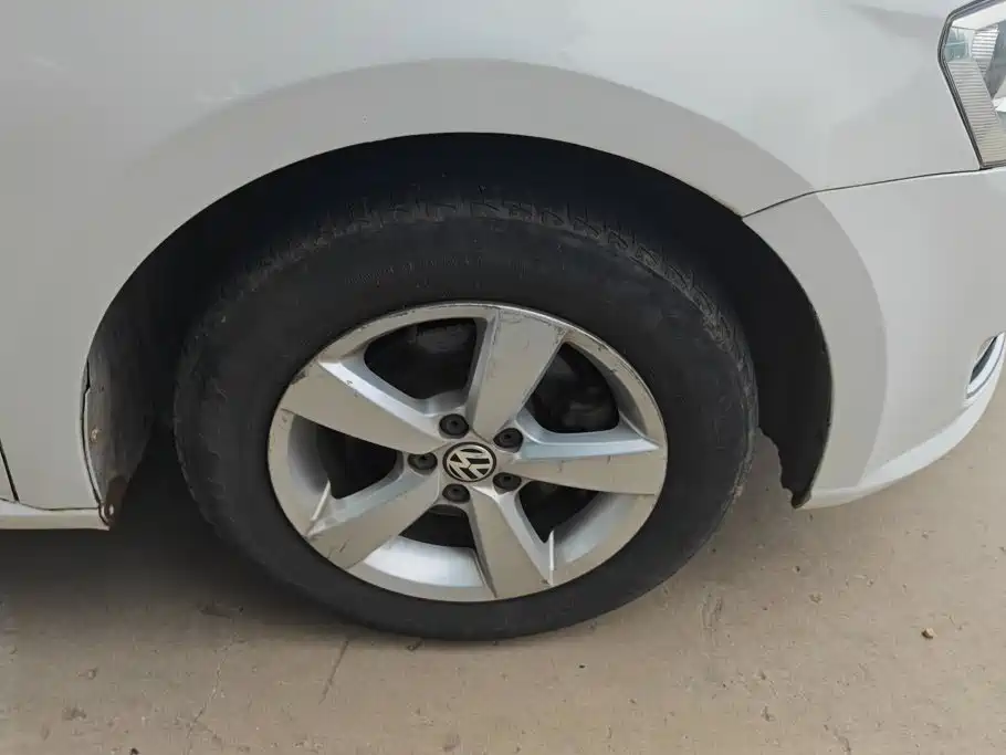 Volkswagen Lavida — миниатюра 6