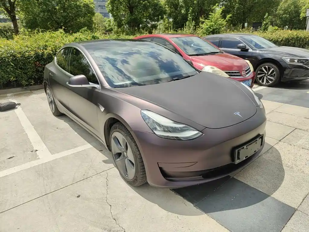 Tesla Model 3 — миниатюра 4