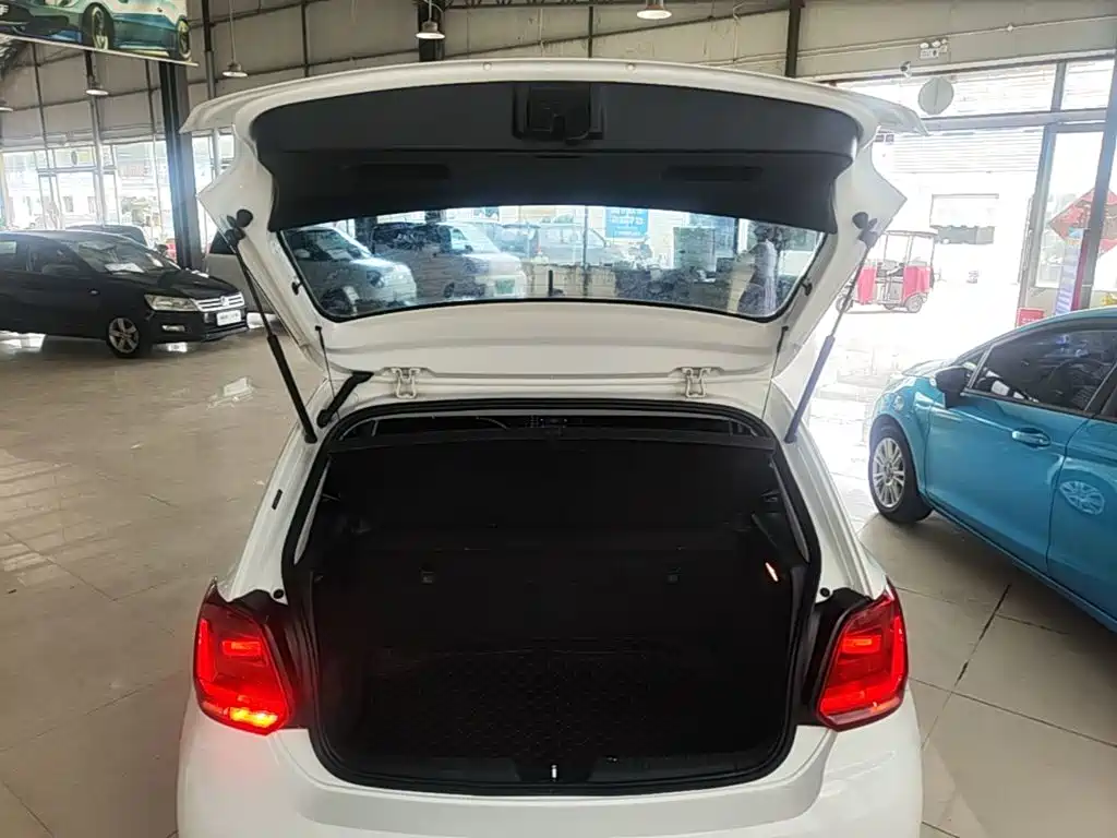 Volkswagen Polo — миниатюра 19