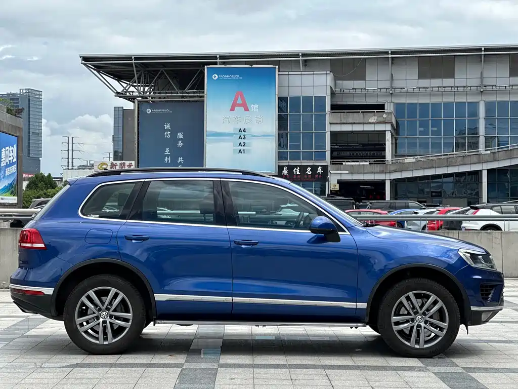 Volkswagen Touareg — миниатюра 8