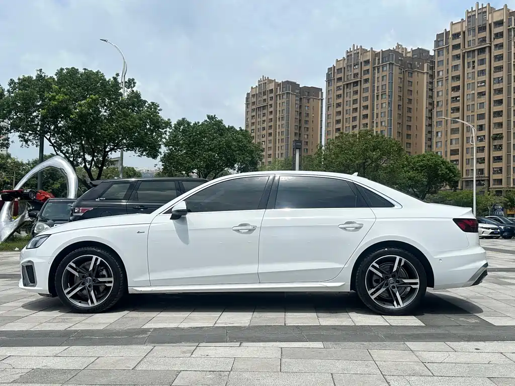 Audi A4L — миниатюра 7