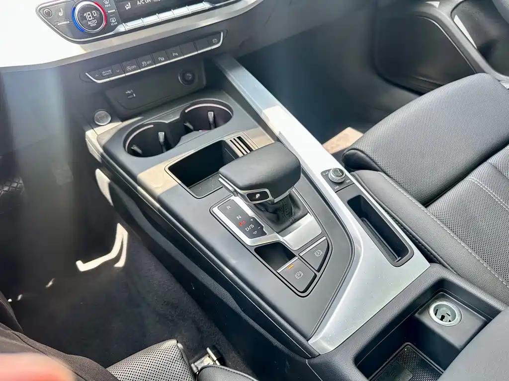 Audi A4L — миниатюра 25