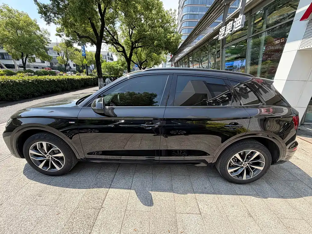 Audi Q5L — миниатюра 4