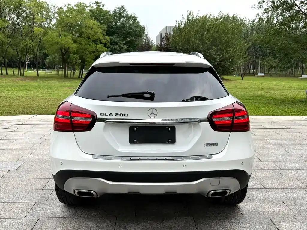 Mercedes-Benz GLA — миниатюра 6