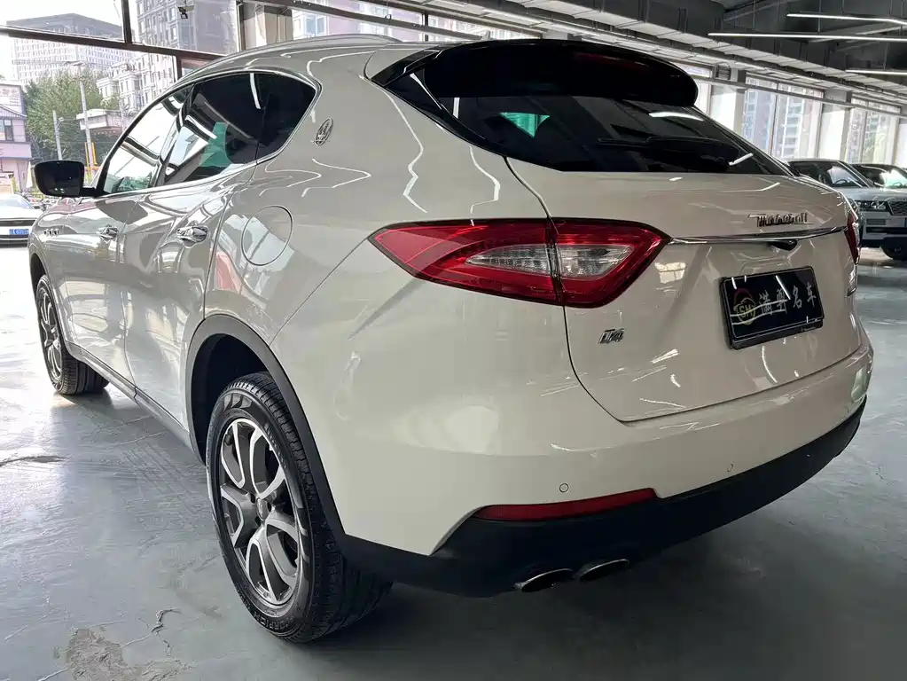 MASERATI LEVANTE