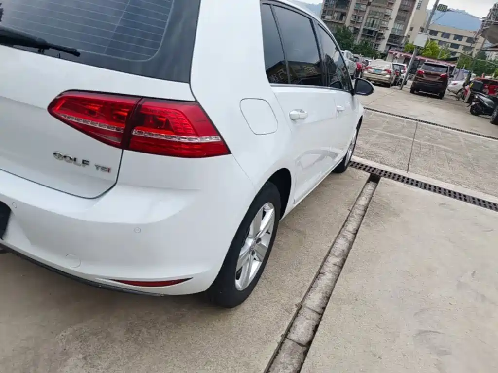 Volkswagen Golf — миниатюра 8