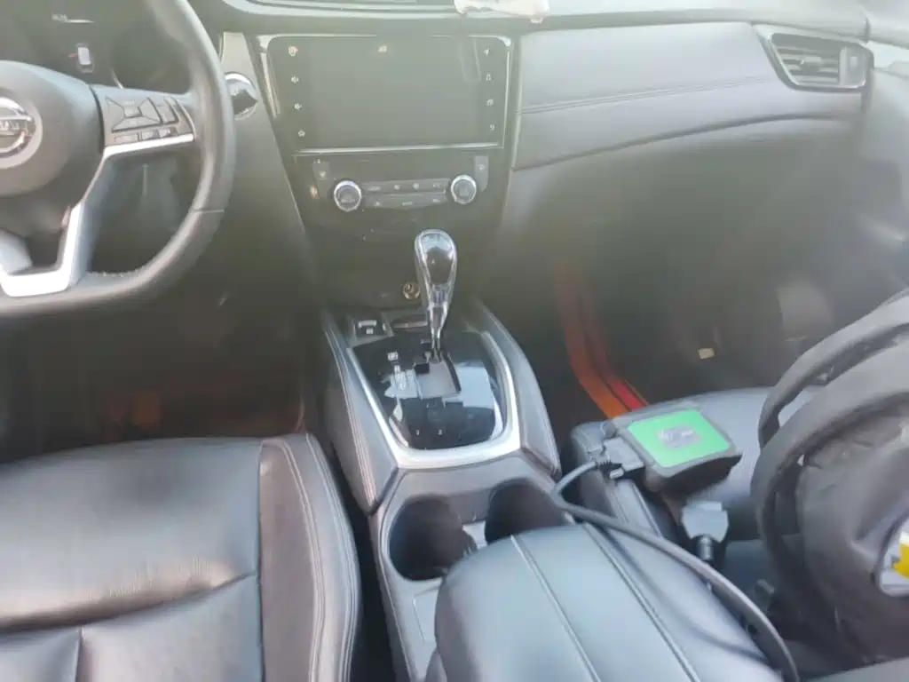 Nissan X-Trail — миниатюра 14