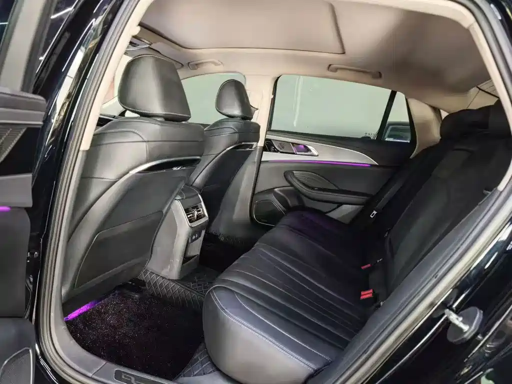 Hongqi Hongqi H5 — миниатюра 4
