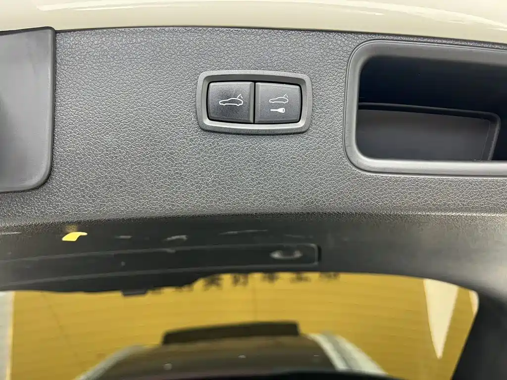 Porsche Macan — миниатюра 25