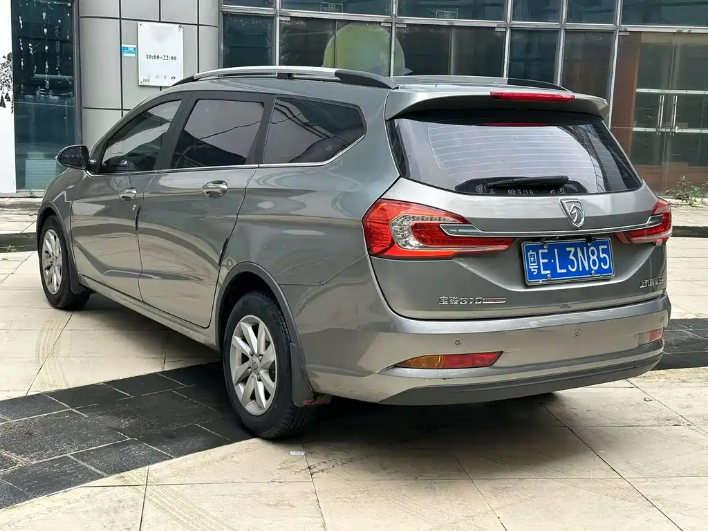 Baojun 310W — миниатюра 5