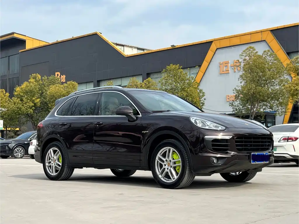 PORSCHE CAYENNE NEW ENERGY