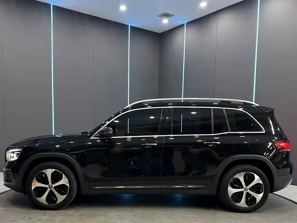 Mercedes-Benz GLB — миниатюра 5