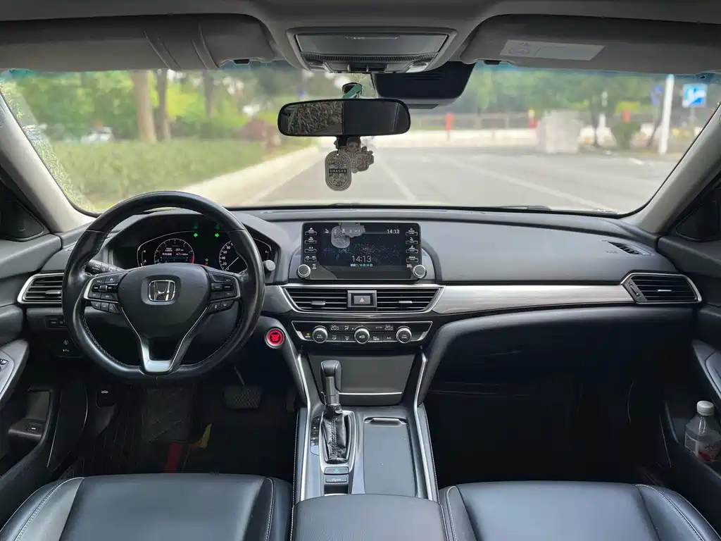 Honda Inspire — миниатюра 10
