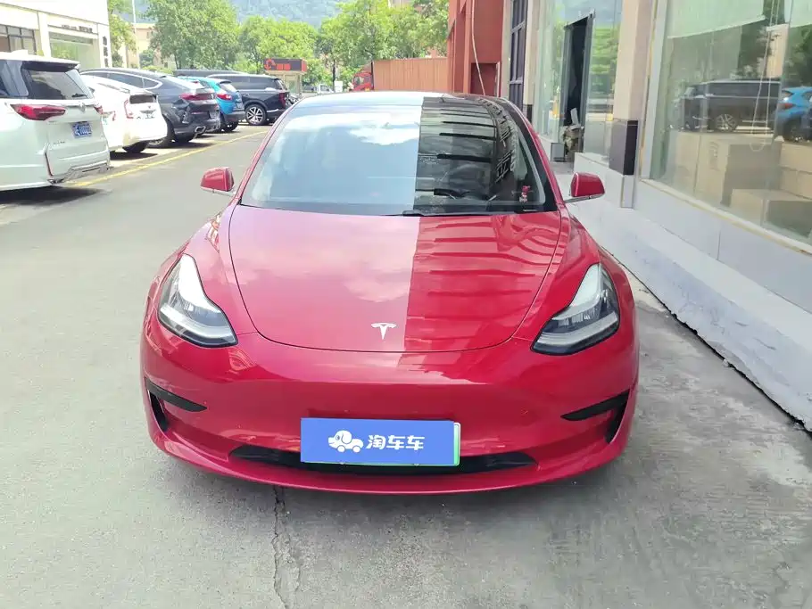 Tesla Model 3 — миниатюра 2