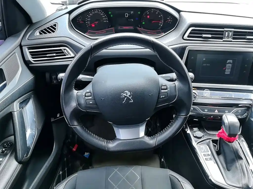 Peugeot 308 — миниатюра 11