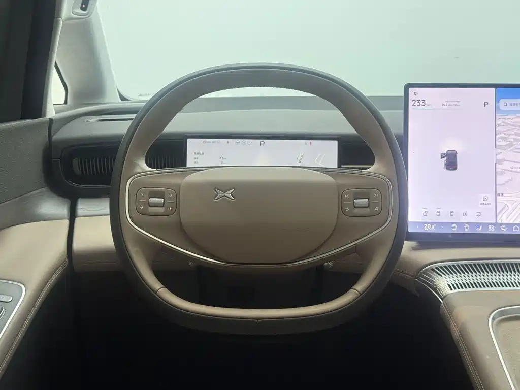 XPeng X9 — миниатюра 20