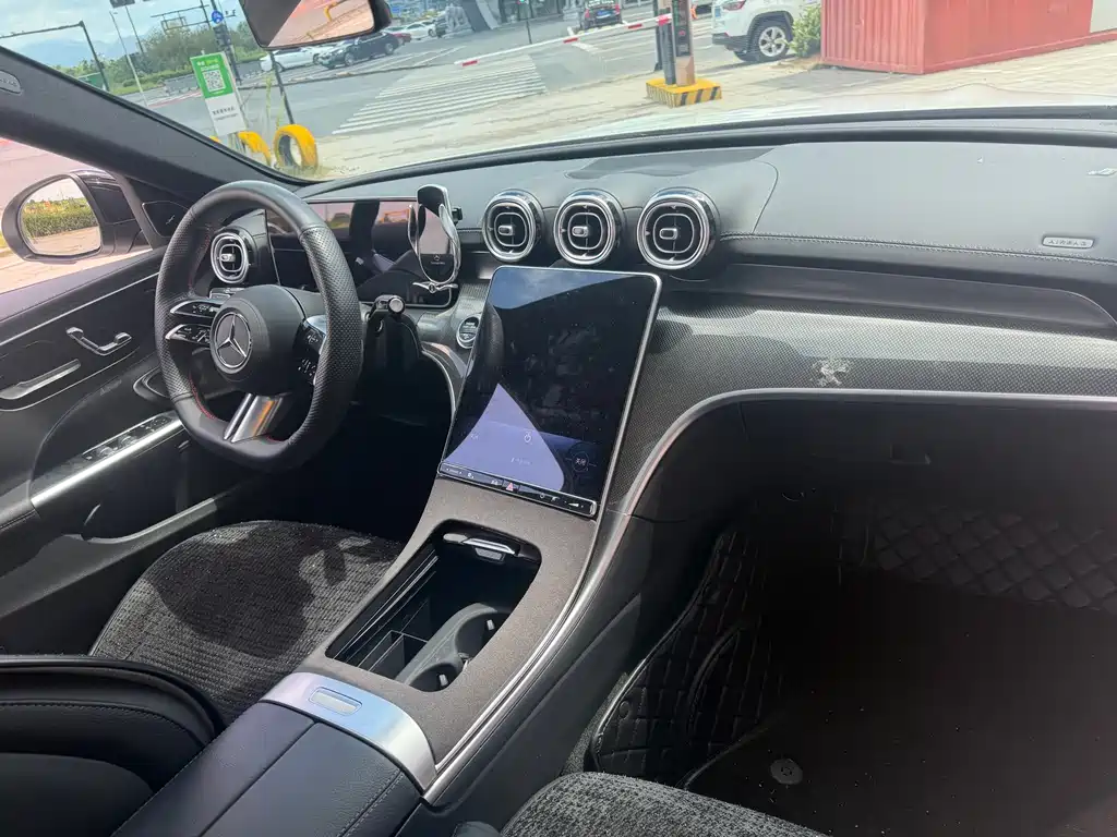 Mercedes-Benz C-Class — миниатюра 5