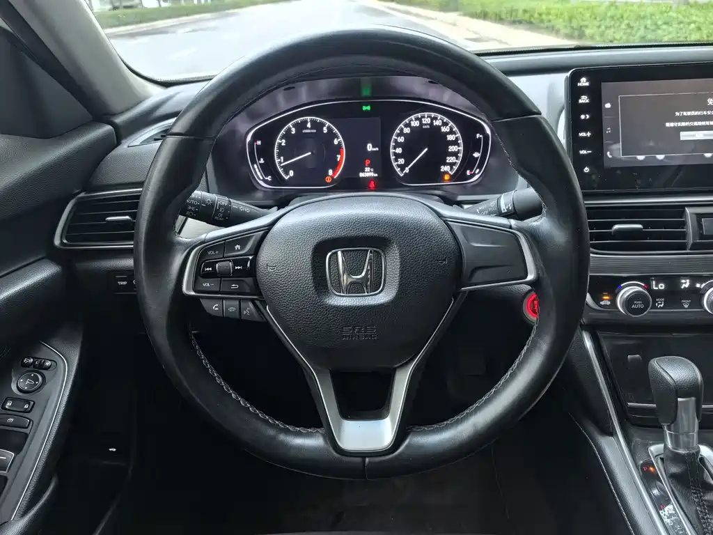 Honda Accord — миниатюра 12
