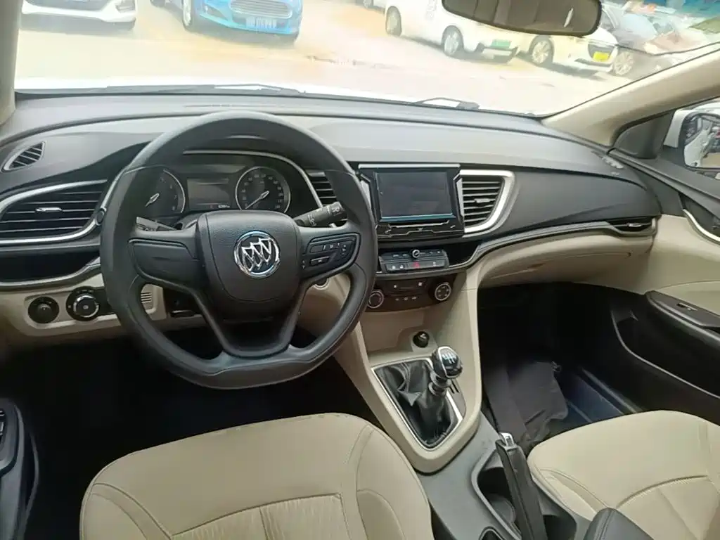 Buick Excelle — миниатюра 10