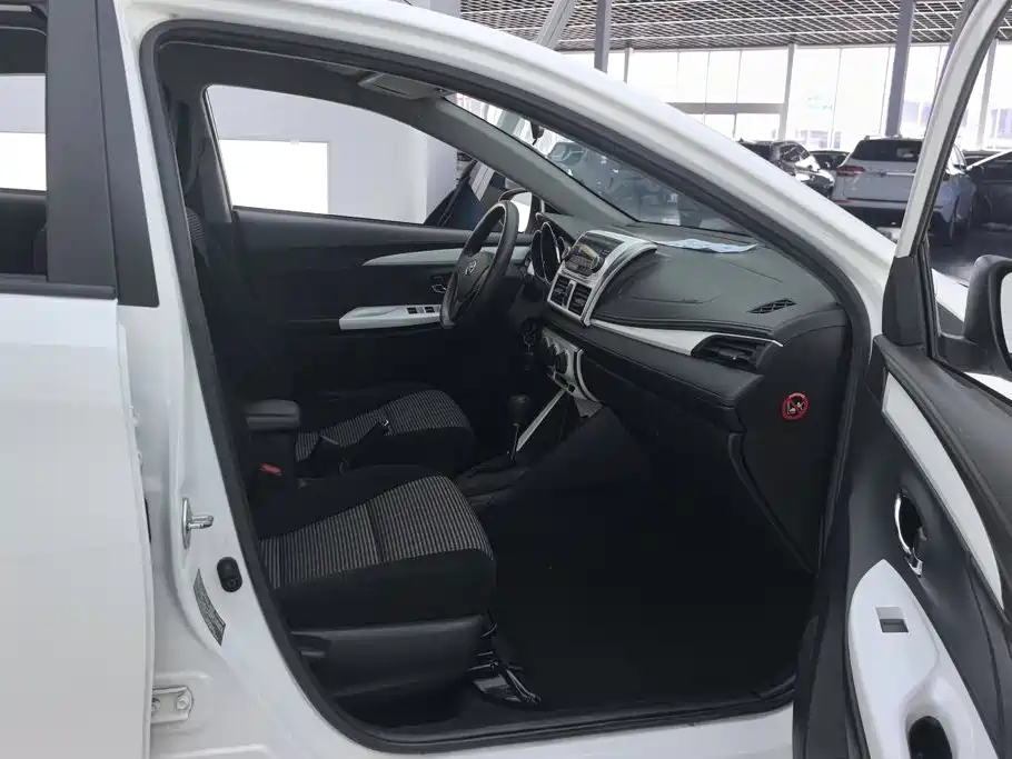 Toyota Vios — миниатюра 8