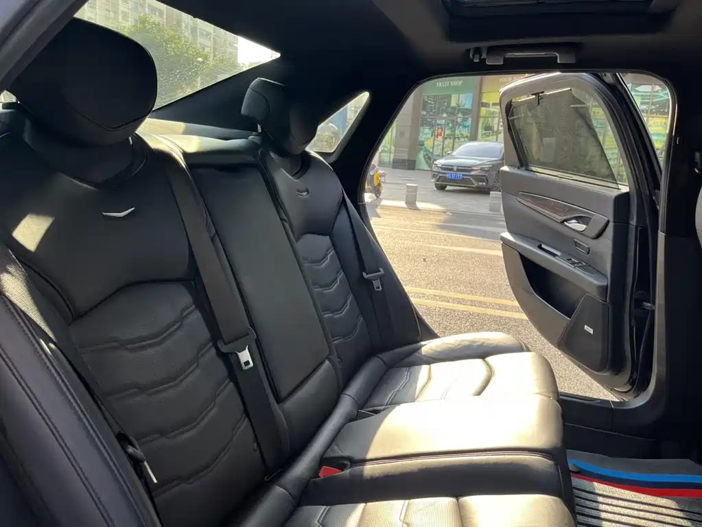 Cadillac CT6 — миниатюра 15