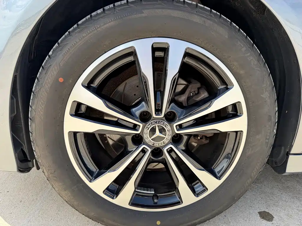 Mercedes-Benz C-Class — миниатюра 36