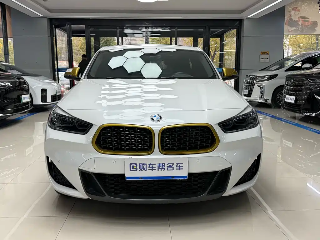 BMW X2