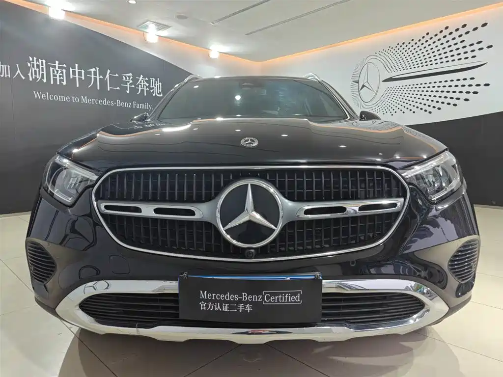 Mercedes-Benz GLC 2023 GLC 260 L 4MATIC 5 мест