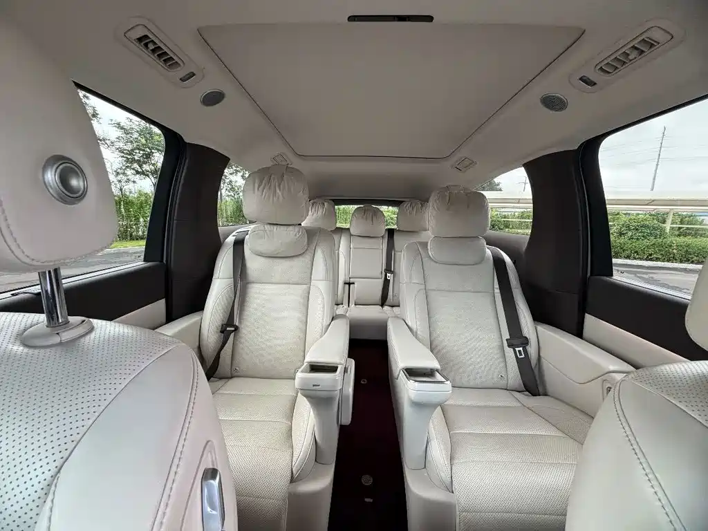 Li Auto Li MEGA — миниатюра 12