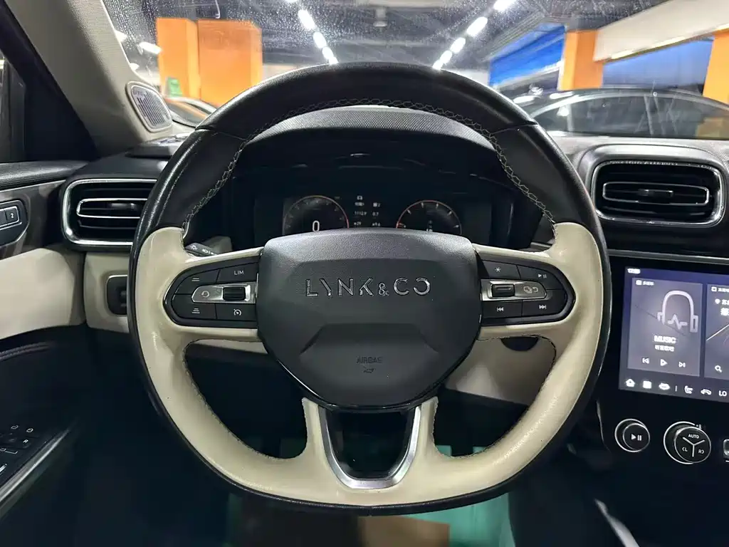 Lynk & Co 02 — миниатюра 10