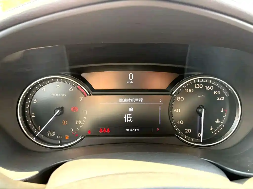 Cadillac XT4 — миниатюра 9