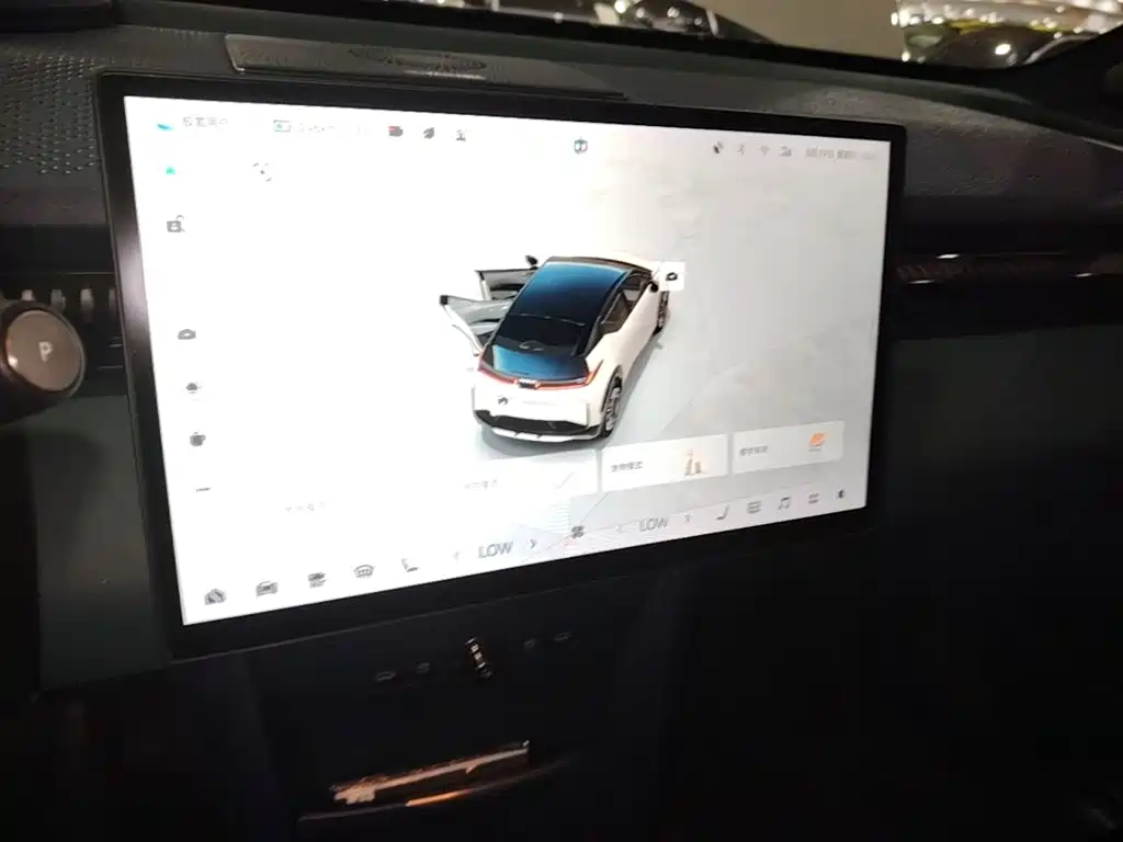 Zeekr X — миниатюра 9