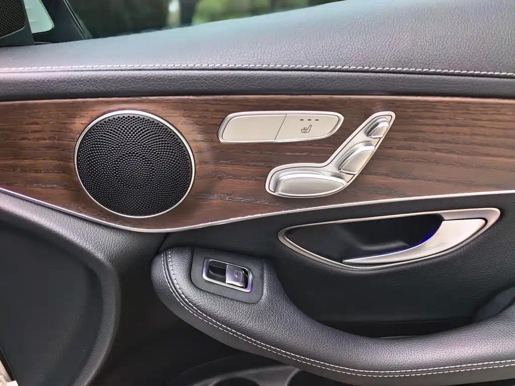 Mercedes-Benz GLC — миниатюра 13