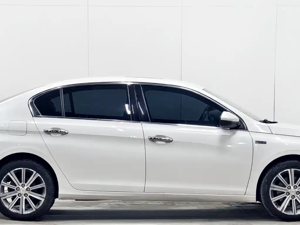 Peugeot 408 2016 1.6T AT Luxury
